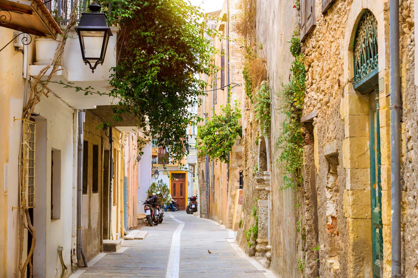 greece-rethymnon-old-town-streets-1